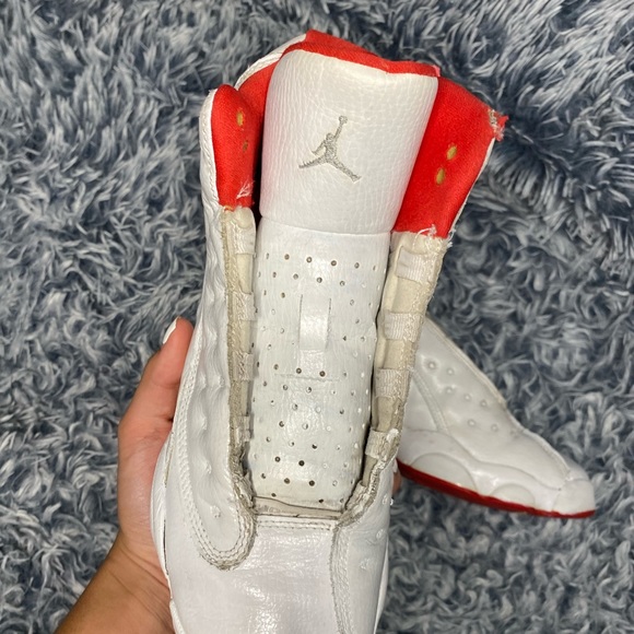 Jordan 13 “Alternate” SIZE 7Y - Picture 2 of 4